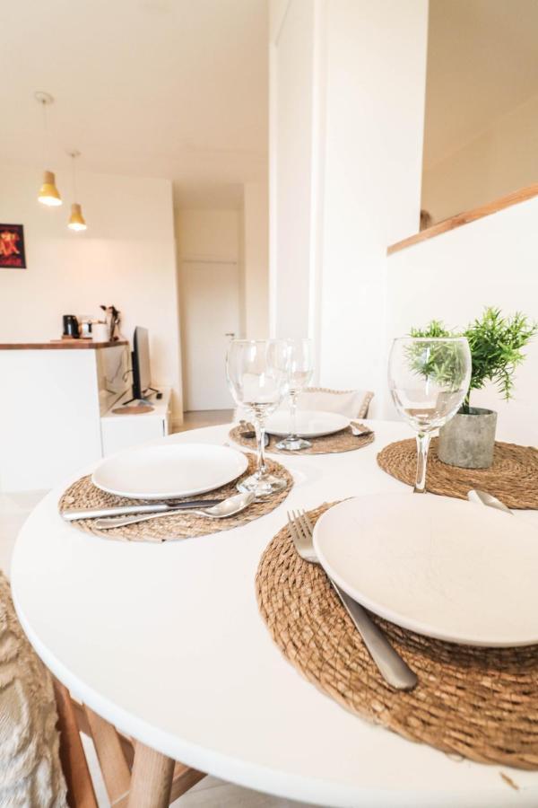Apartment Right By Oval Station 2-bed Flat ! Free Wifi!